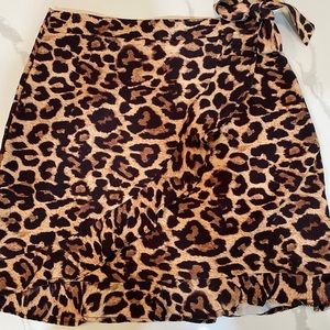 Leopard skirt